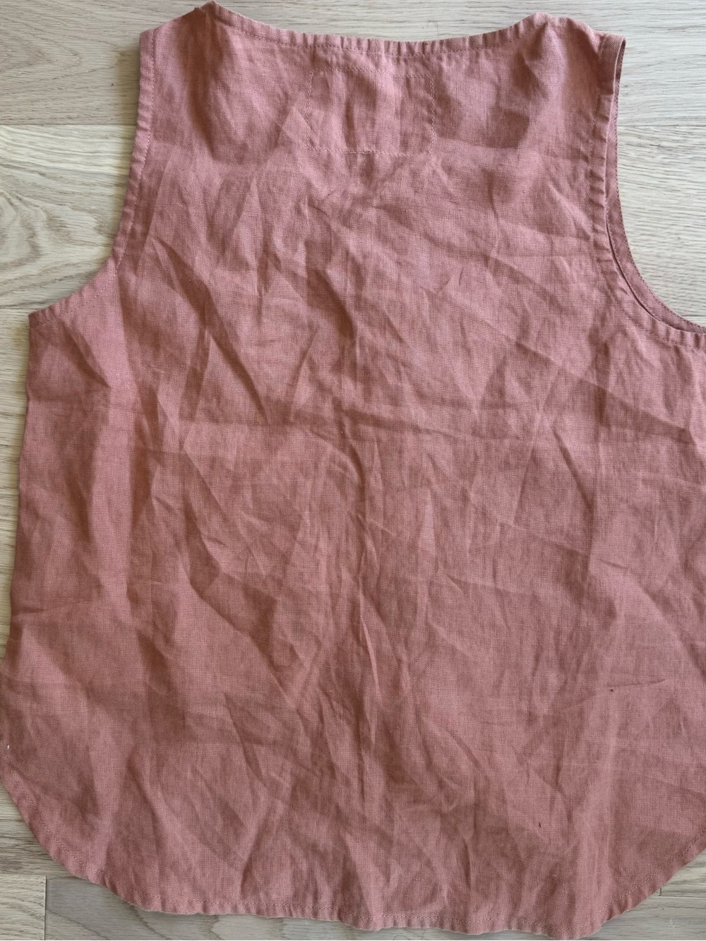 notPERFECTLINEN Rust Button-Front Linen Tank Top - Picture 2 of 3